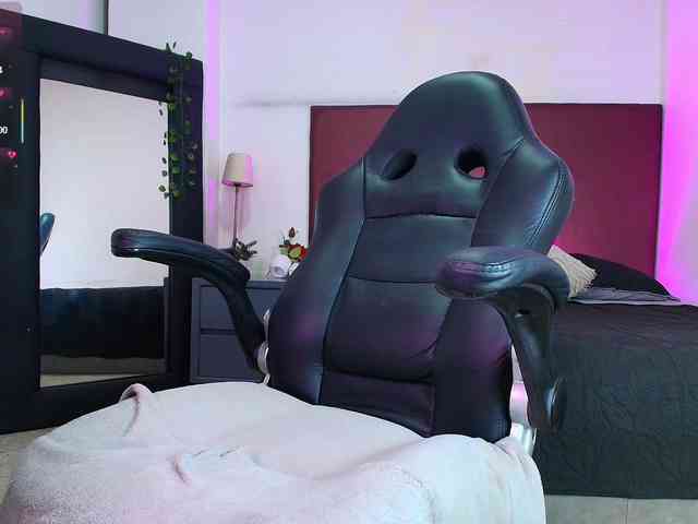 Lucaslovee Lucaslovee