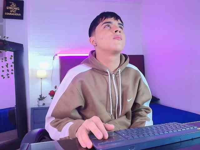 Lucaslovee