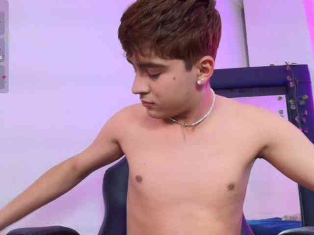 Lucaslovee Lucaslovee