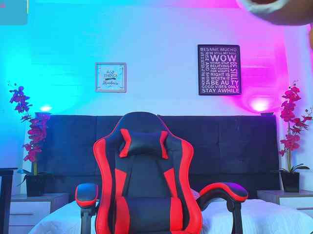 Lucaslovee Lucaslovee