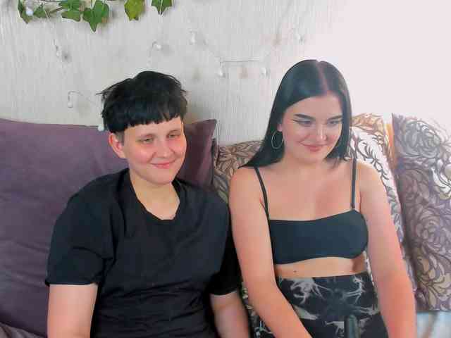 free webcam site Raven-Radiant