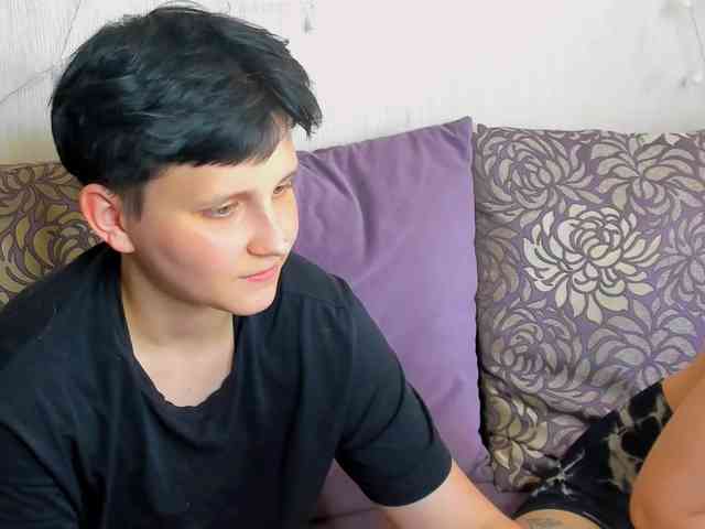 webcam strip Raven-Radiant