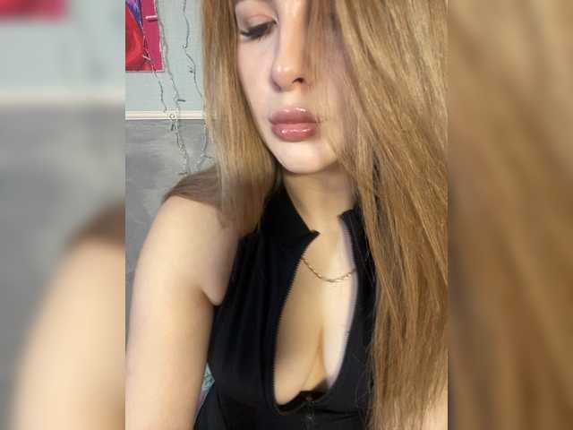 Silviyaa's BongaCams show and profile