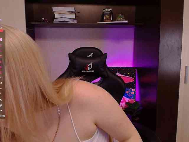 HumbleBlossom webcam
