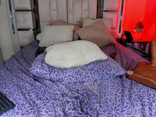 mia-peyton Porn Show