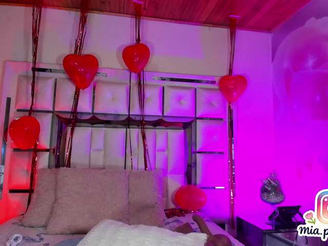 mia-peyton's BongaCams show and profile