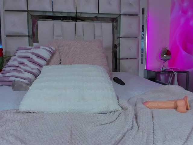 mia-peyton's BongaCams show and profile