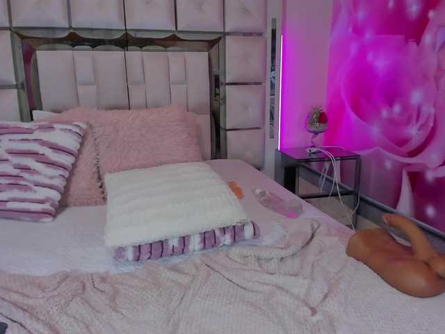 mia-peyton's BongaCams show and profile