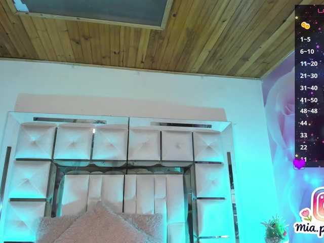 mia-peyton's BongaCams show and profile