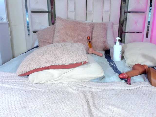 mia-peyton's BongaCams show and profile