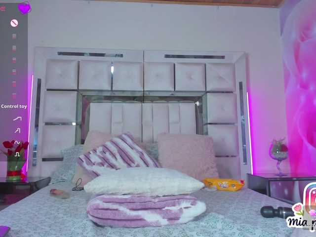 mia-peyton's BongaCams show and profile