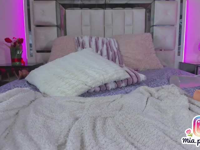 mia-peyton's BongaCams show and profile