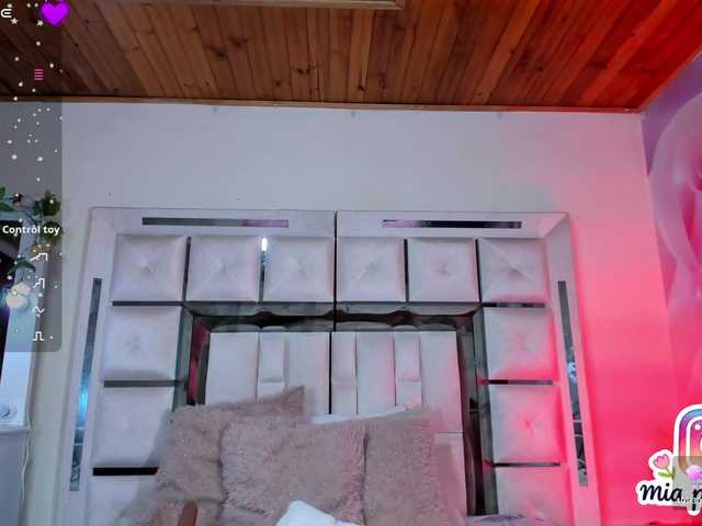 mia-peyton's BongaCams show and profile