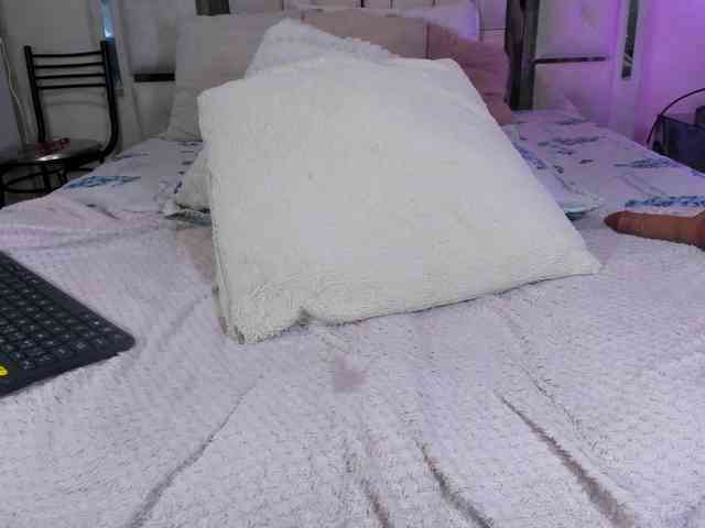 mia-peyton mia-peyton