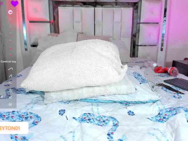 mia-peyton mia-peyton