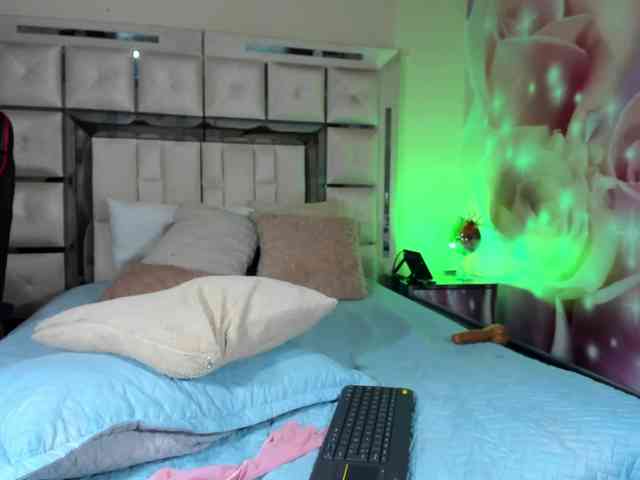 mia-peyton webcam