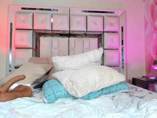 mia-peyton mia-peyton