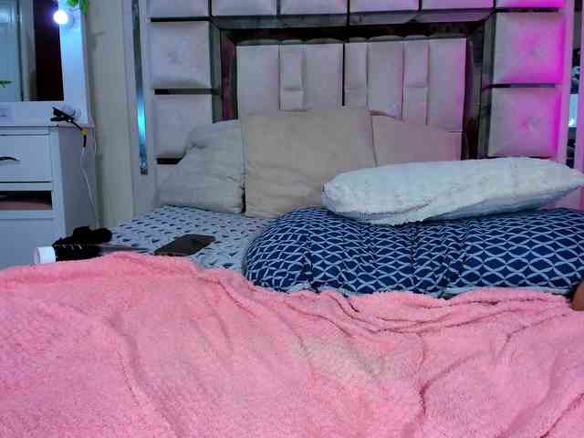 mia-peyton mia-peyton