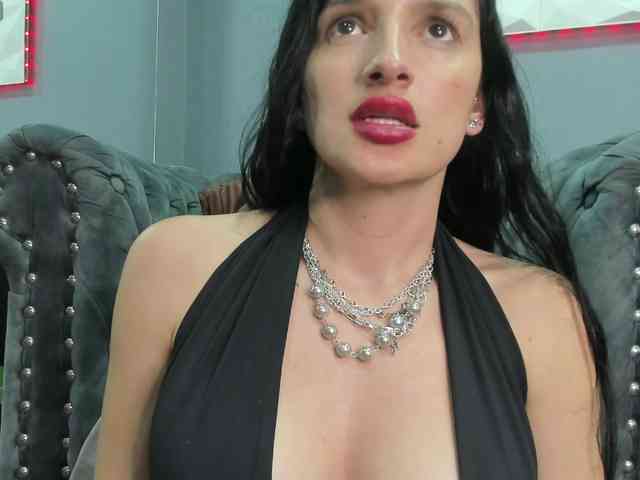 SarahBunny webcam