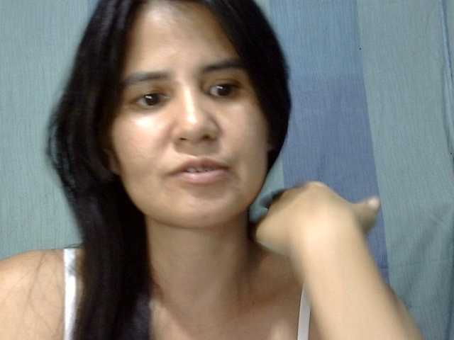 HOTTIEMEE's BongaCams show and profile