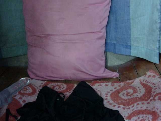 HOTTIEMEE's BongaCams show and profile