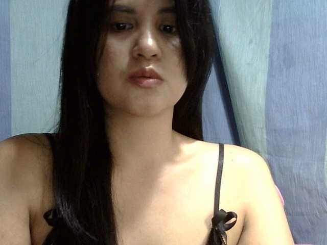 HOTTIEMEE's BongaCams show and profile