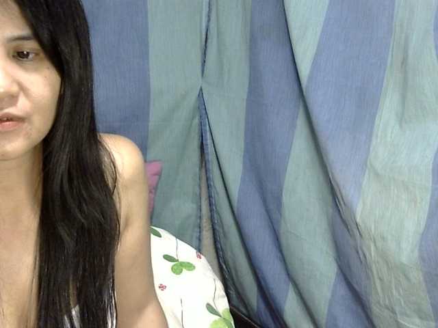 HOTTIEMEE's BongaCams show and profile