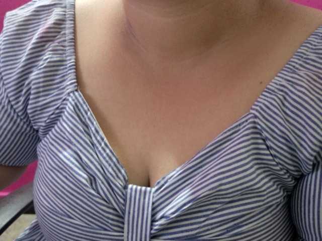 Tamilbabby2025's BongaCams show and profile