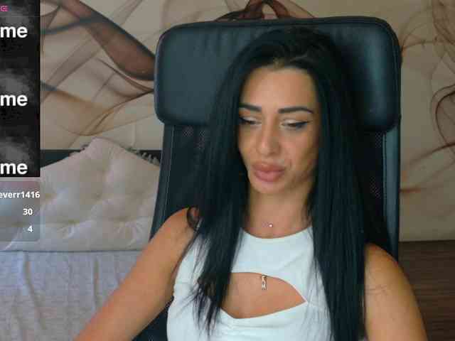 NaomiScarlett webcam