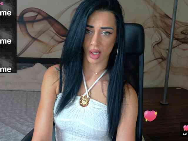 NaomiScarlett webcam