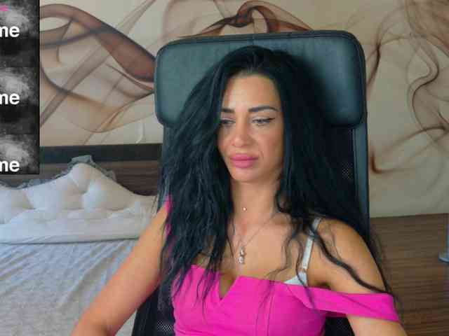 NaomiScarlett webcam