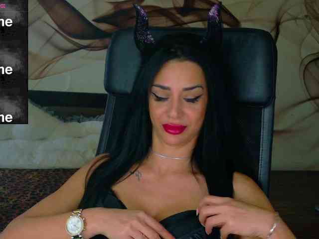 NaomiScarlett webcam