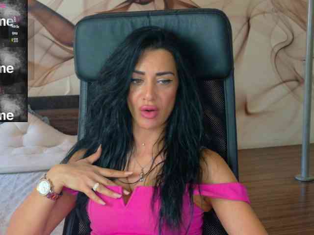 NaomiScarlett webcam