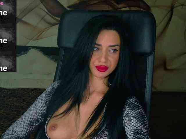 NaomiScarlett webcam