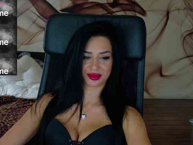 NaomiScarlett webcam