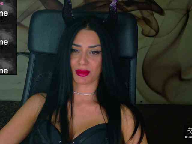 NaomiScarlett webcam