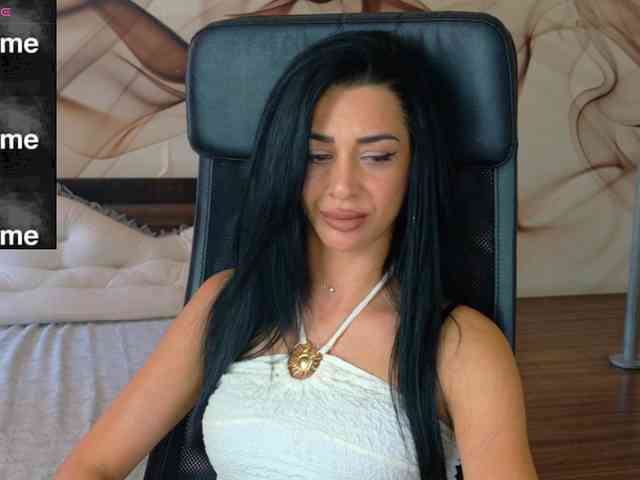 NaomiScarlett webcam