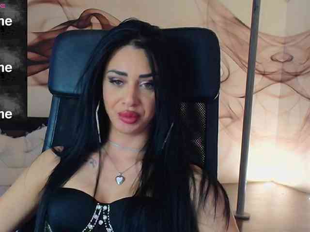 NaomiScarlett webcam