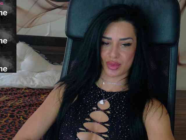 NaomiScarlett webcam