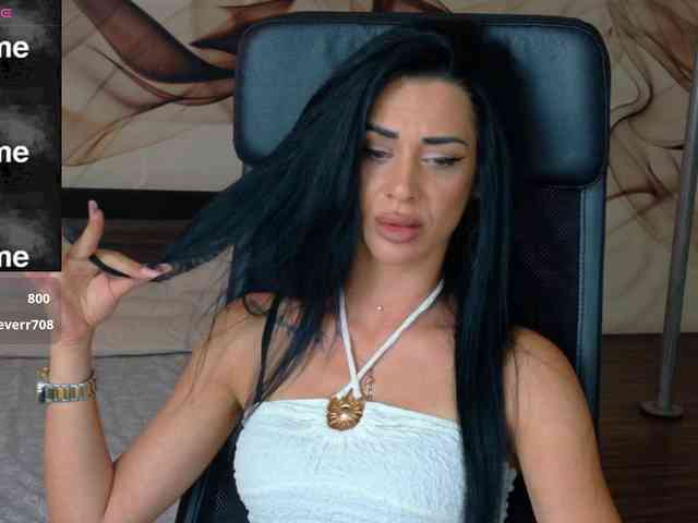 NaomiScarlett webcam