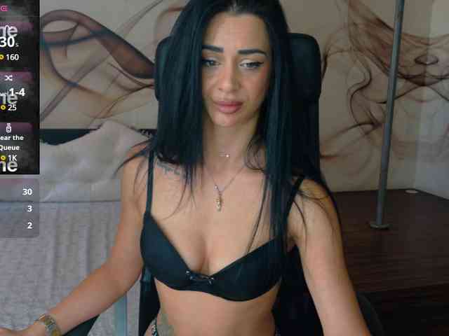 NaomiScarlett webcam