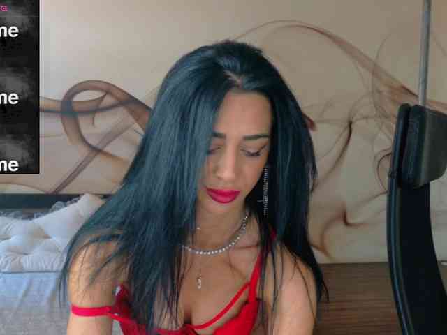 NaomiScarlett webcam