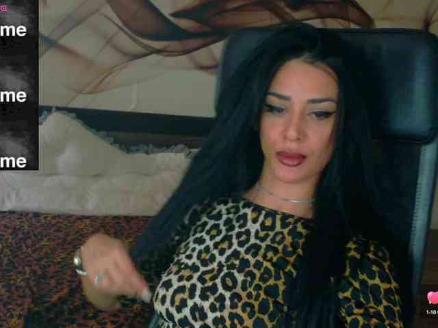 NaomiScarlett webcam