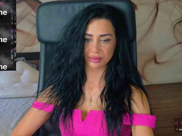 NaomiScarlett webcam