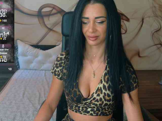 NaomiScarlett webcam