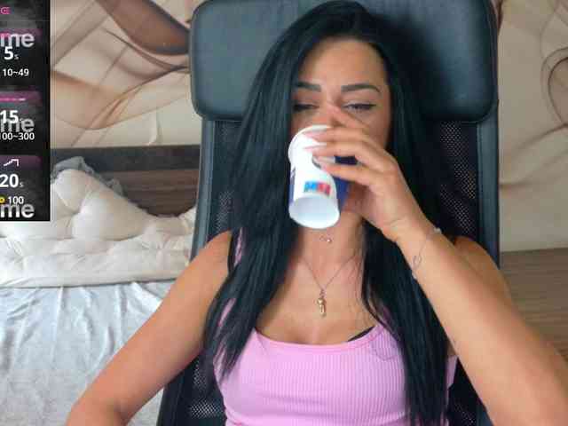 NaomiScarlett webcam