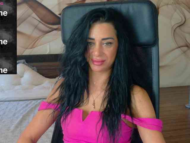 NaomiScarlett webcam