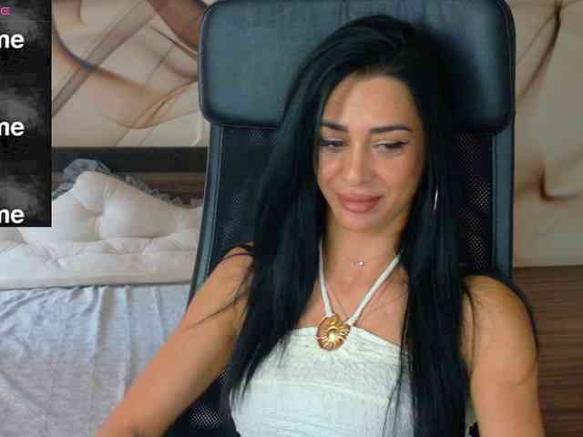 NaomiScarlett webcam