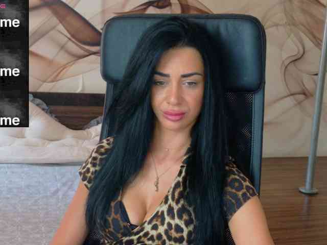 NaomiScarlett webcam