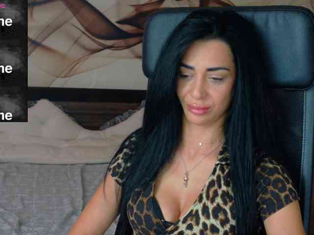 NaomiScarlett webcam